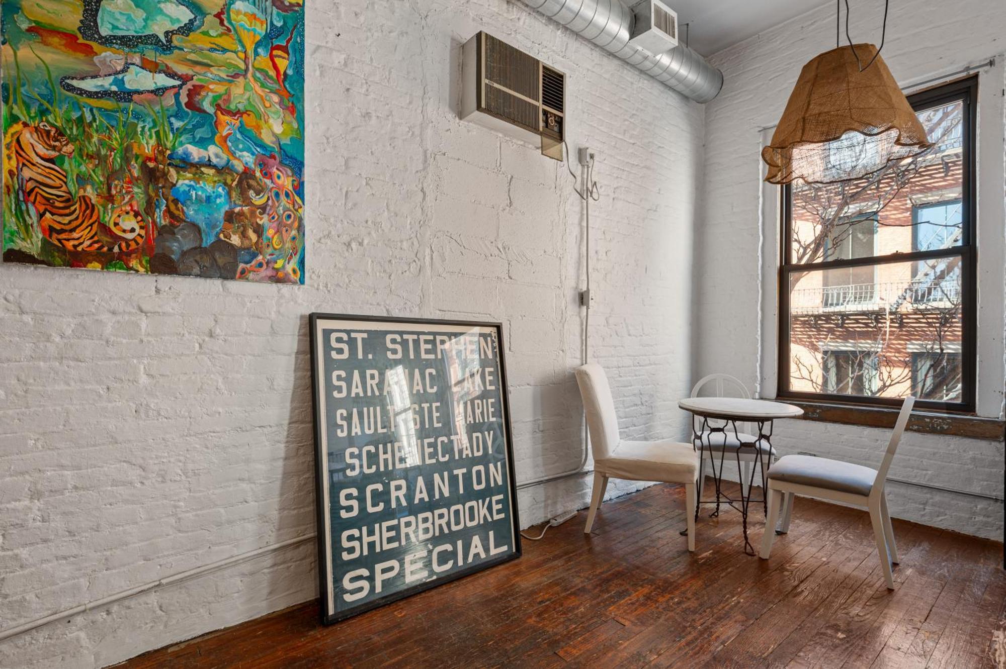 Soho Fancy 2000 Square Feet Loft Appartement
